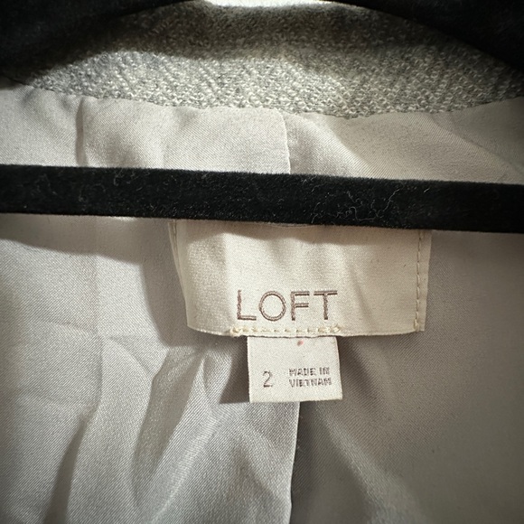 LOFT Light Gray Women's Blazer - Picture 3 of 3